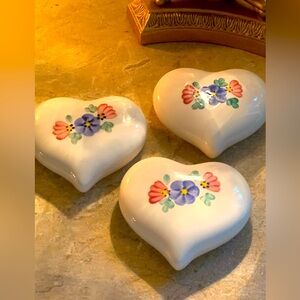 Vintage Heart Ceramic Hand Painted Floral Decor Plaques Made In USA Set Of 3